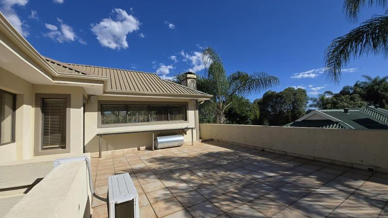 3 Bedroom Property for Sale in Caribbean Beach Club North West